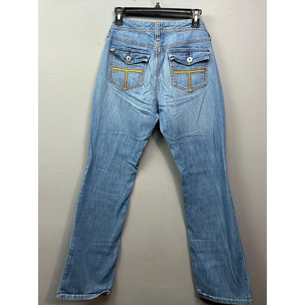 Tommy Hilfiger Stretch Low Rise Bootcut Jeans Women's Size 6 Light Wash - Picture 2 of 9